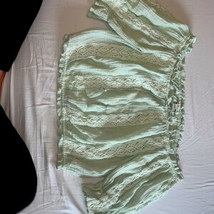 American Eagle Outfitters blouse light green